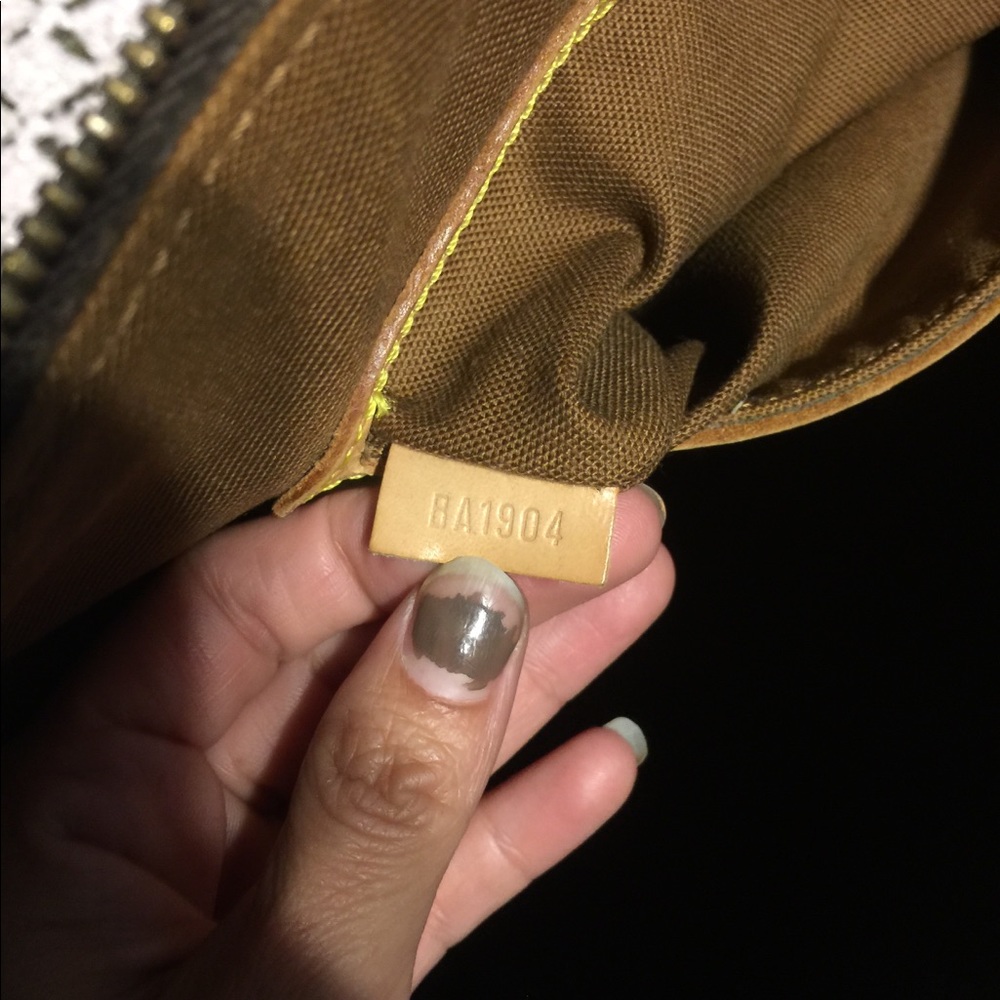 Louis Vuitton alma bag-SOLD! - Picture 6 of 8